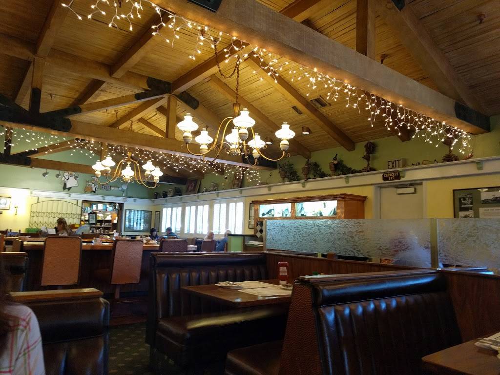 Pea Soup Andersens | restaurant | 376 Ave Of The Flags, Buellton, CA 93427, USA | 8056885581 OR +1 805-688-5581