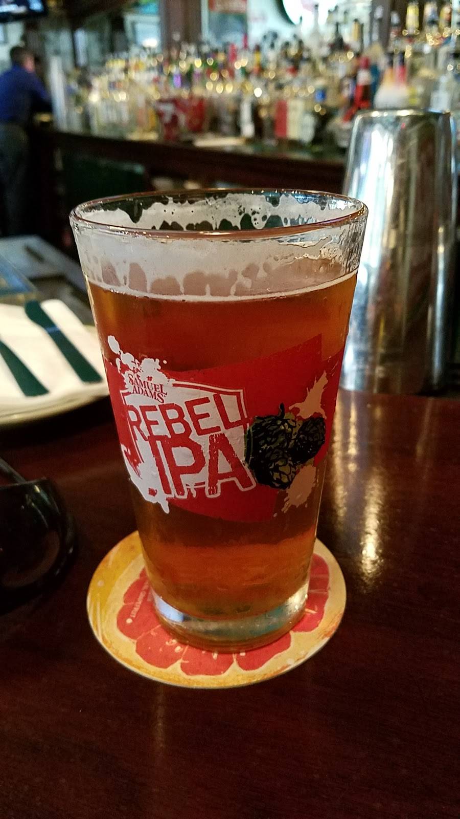 Archie Moores Bar & Restaurant | restaurant | 15 Factory Ln, Milford, CT 06460, USA | 2038765088 OR +1 203-876-5088