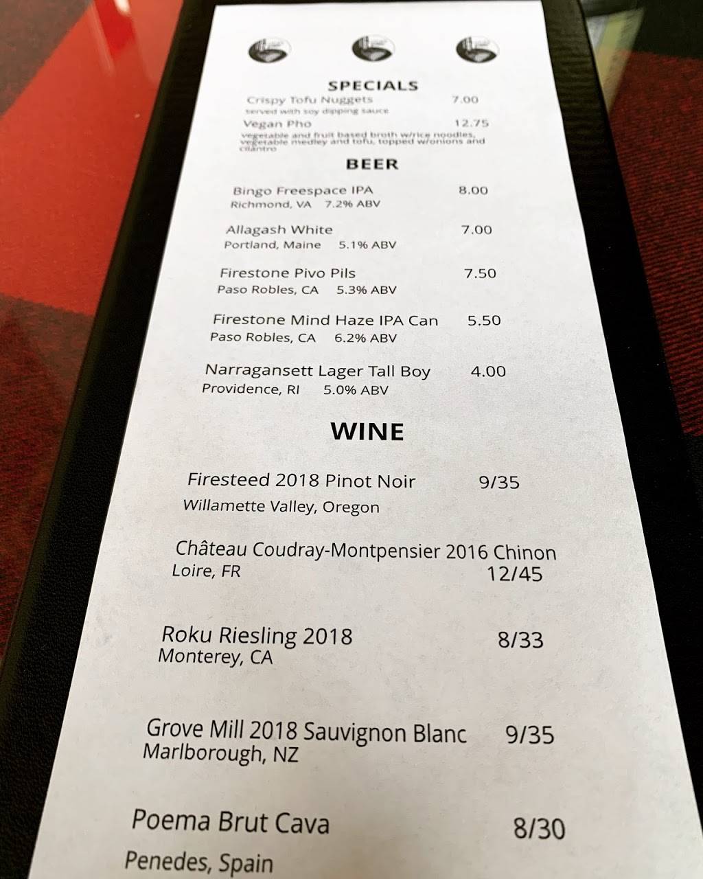 Pho Lucas | restaurant | 2915 W Cary St, Richmond, VA 23221, USA | 8042549588 OR +1 804-254-9588