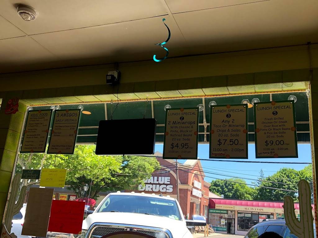 Tres Amigos | restaurant | 101 Broadway, Greenlawn, NY 11740, USA | 6316515797 OR +1 631-651-5797