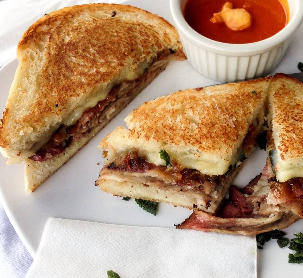 Home Sweet Home | restaurant | 3433 W Cary St, Richmond, VA 23221, USA | 8043559000 OR +1 804-355-9000