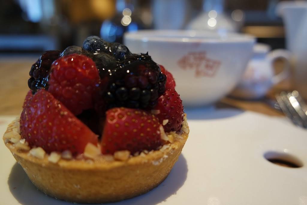 Le Pain Quotidien | restaurant | 1961 Chain Bridge Rd, Tysons, VA 22102, USA | 5714230983 OR +1 571-423-0983