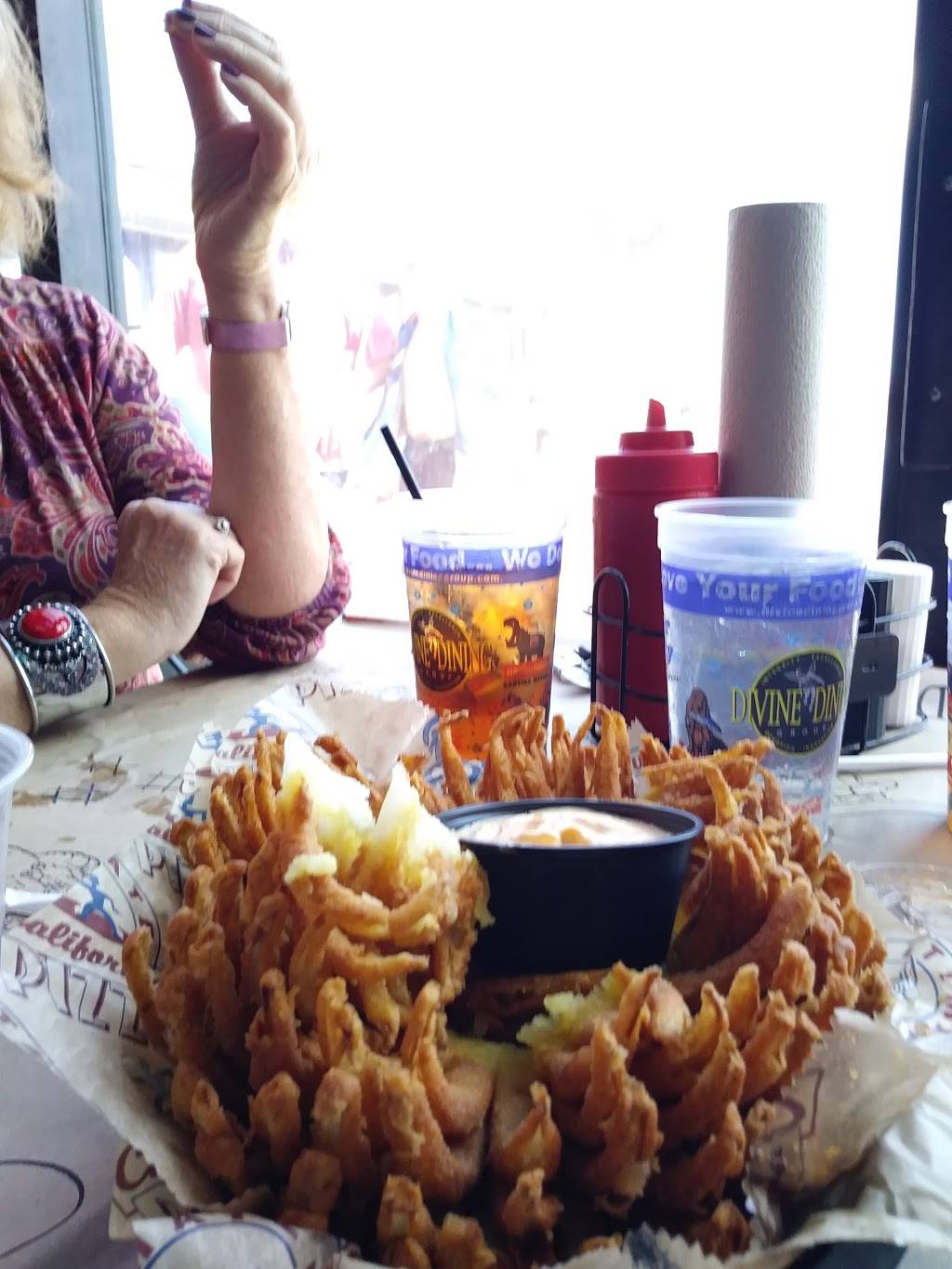 River City Cafe | restaurant | 9550 Shore Dr, Myrtle Beach, SC 29572, USA | 8434975299 OR +1 843-497-5299