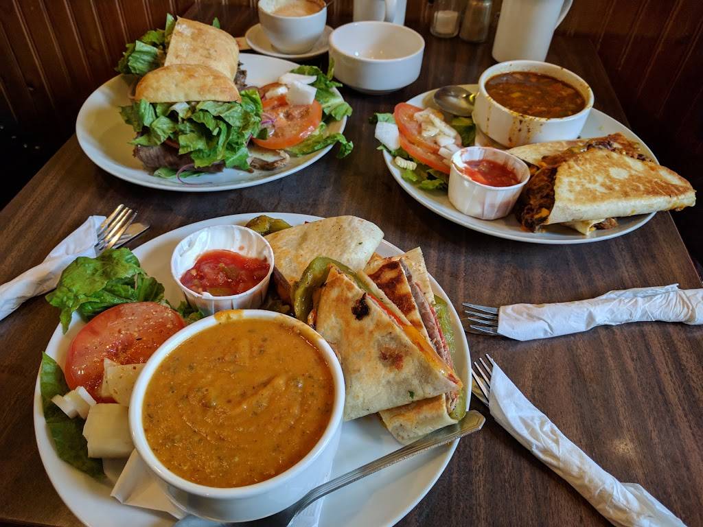 Armens Cafe | restaurant | 224 High St, Southampton, ON N0H 2L0, Canada | 5197973864 OR +1 519-797-3864