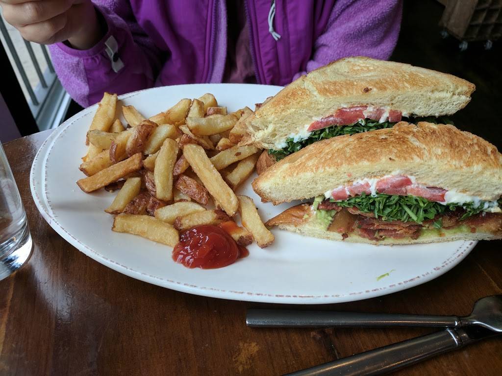 White Oak Tavern & Inn | restaurant | 1200 W Webster Ave, Chicago, IL 60614, USA | 7732480200 OR +1 773-248-0200