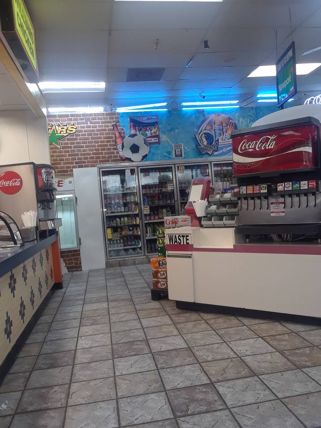 Williams chicken | restaurant | 2405 E Plano Pkwy, Plano, TX 75074, USA | 9725789010 OR +1 972-578-9010