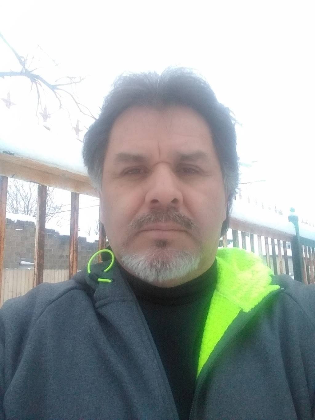 Little Caesars Pizza | meal takeaway | 7902 S Exchange Ave, Chicago, IL 60617, USA | 7737312618 OR +1 773-731-2618