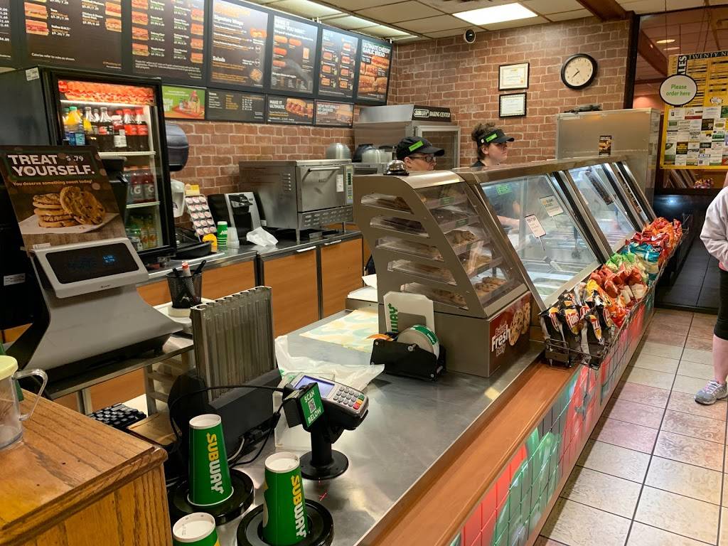 Subway | restaurant | 526 US-71, Alma, AR 72921, USA | 4796323550 OR +1 479-632-3550