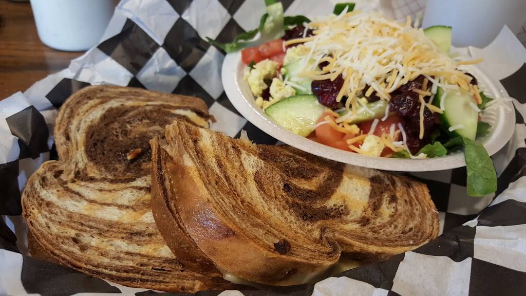 Fletchers Cafe and Catering | restaurant | 17 Yemassee Hwy, Yemassee, SC 29945, USA | 8435898300 OR +1 843-589-8300