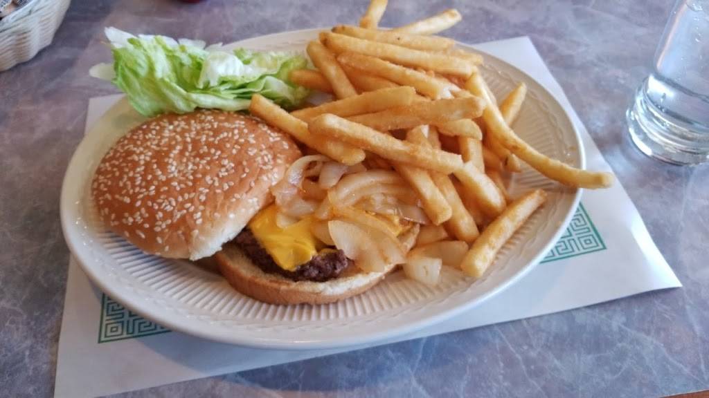 Park City Family Restaurant | restaurant | 2002 E Milwaukee St, Janesville, WI 53545, USA | 6087548181 OR +1 608-754-8181