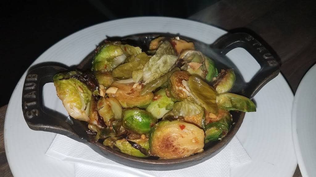 Guildhall | restaurant | 694 Vernon Ave, Glencoe, IL 60022, USA | 8478358100 OR +1 847-835-8100