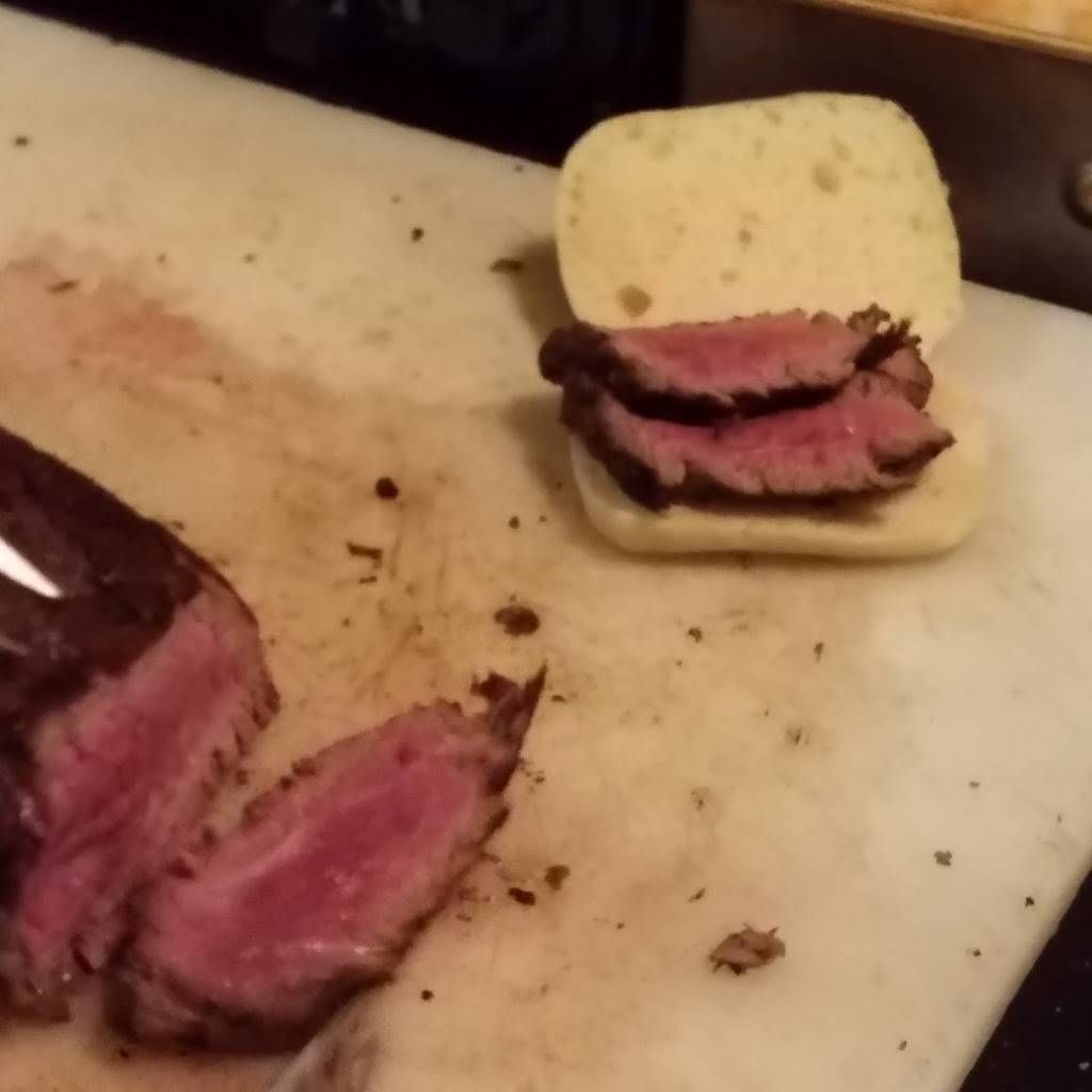 Hilltop Restaurant | restaurant | 3132 Shenandoah Ave NW, Roanoke, VA 24017, USA | 5403444404 OR +1 540-344-4404