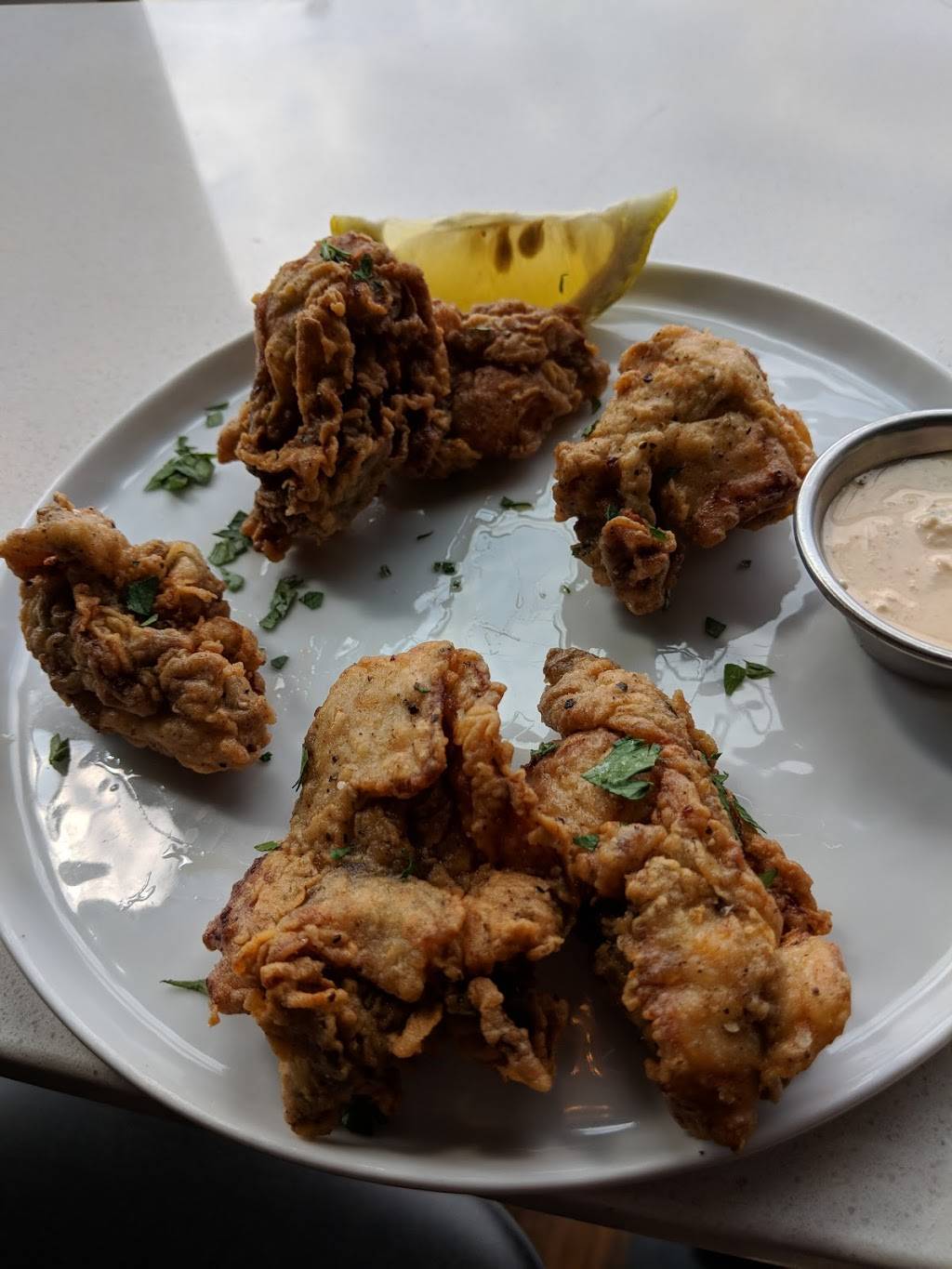 Taylor Shellfish Oyster Bar | restaurant | 504 Bellevue Way NE, Bellevue, WA 98004, USA | 4254403875 OR +1 425-440-3875