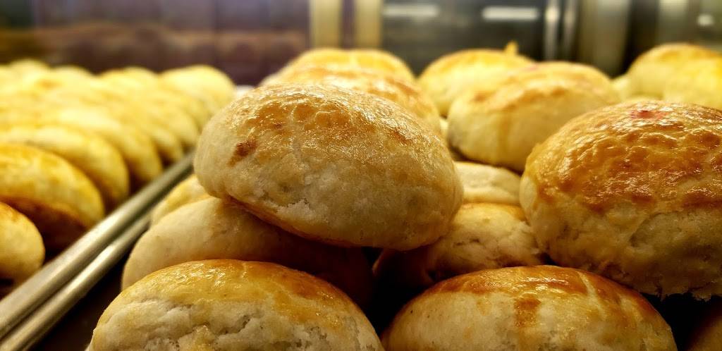 Chiu Quon Bakery & Dim Sum | bakery | 2253 S Wentworth Ave, Chicago, IL 60616, USA | 3122256608 OR +1 312-225-6608