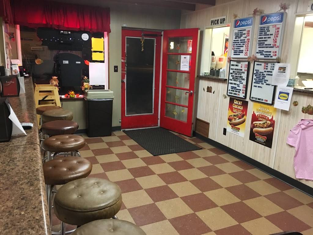 Chicago DogHouse | restaurant | 2215, 1527 N Detroit St, Warsaw, IN 46580, USA | 5742675757 OR +1 574-267-5757