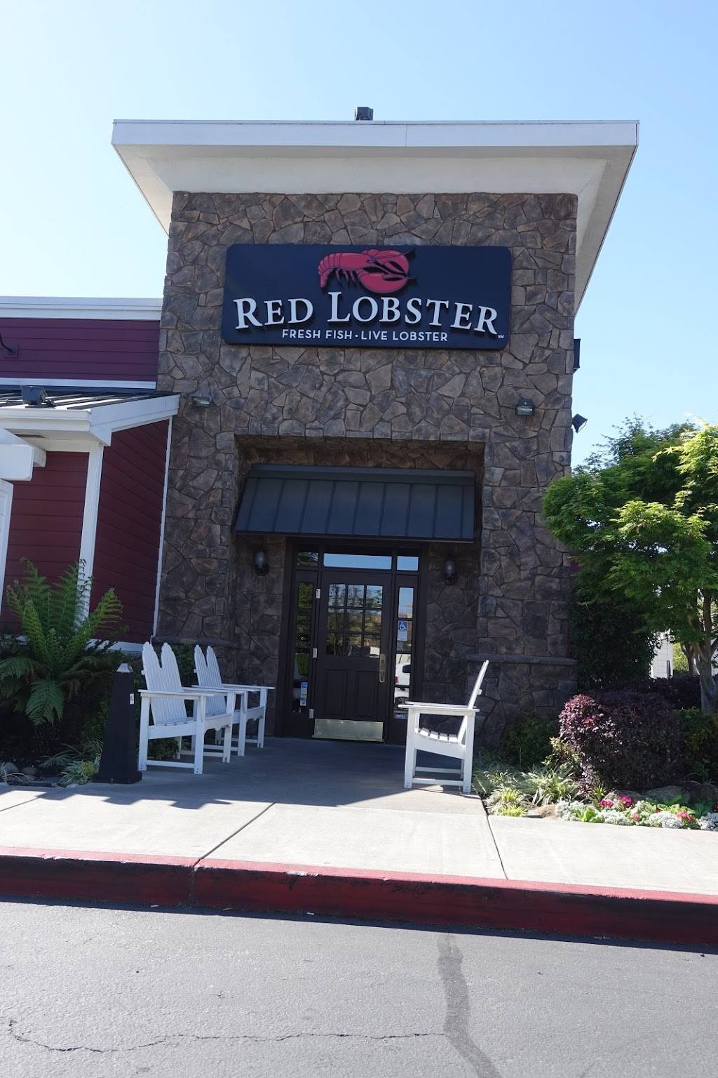 Red Lobster | restaurant | 1525 Travis Blvd, Fairfield, CA 94533, USA | 7074218292 OR +1 707-421-8292