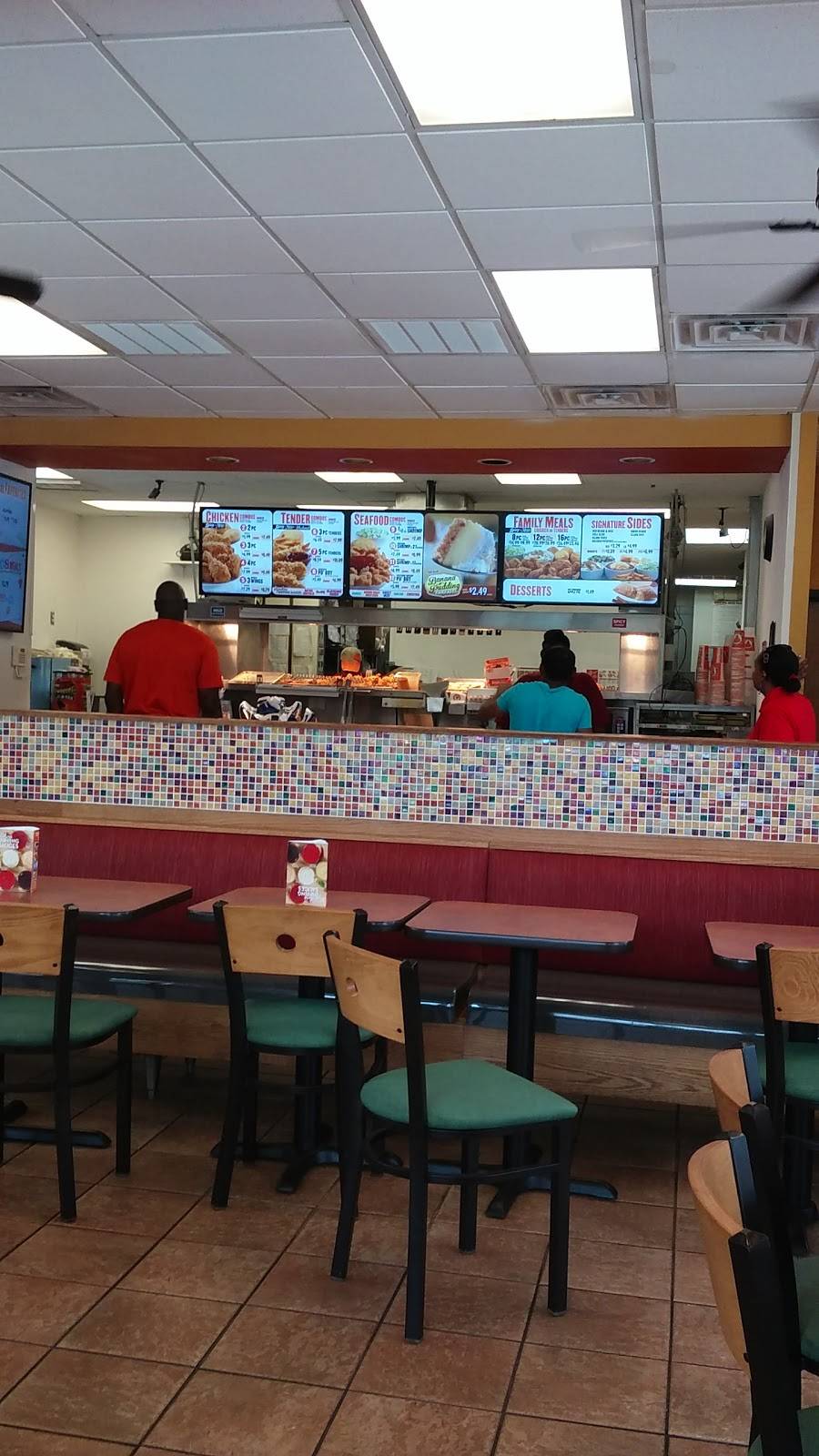 Popeyes Louisiana Kitchen | restaurant | 2216 E Fletcher Ave, Tampa, FL 33612, USA | 8139791936 OR +1 813-979-1936