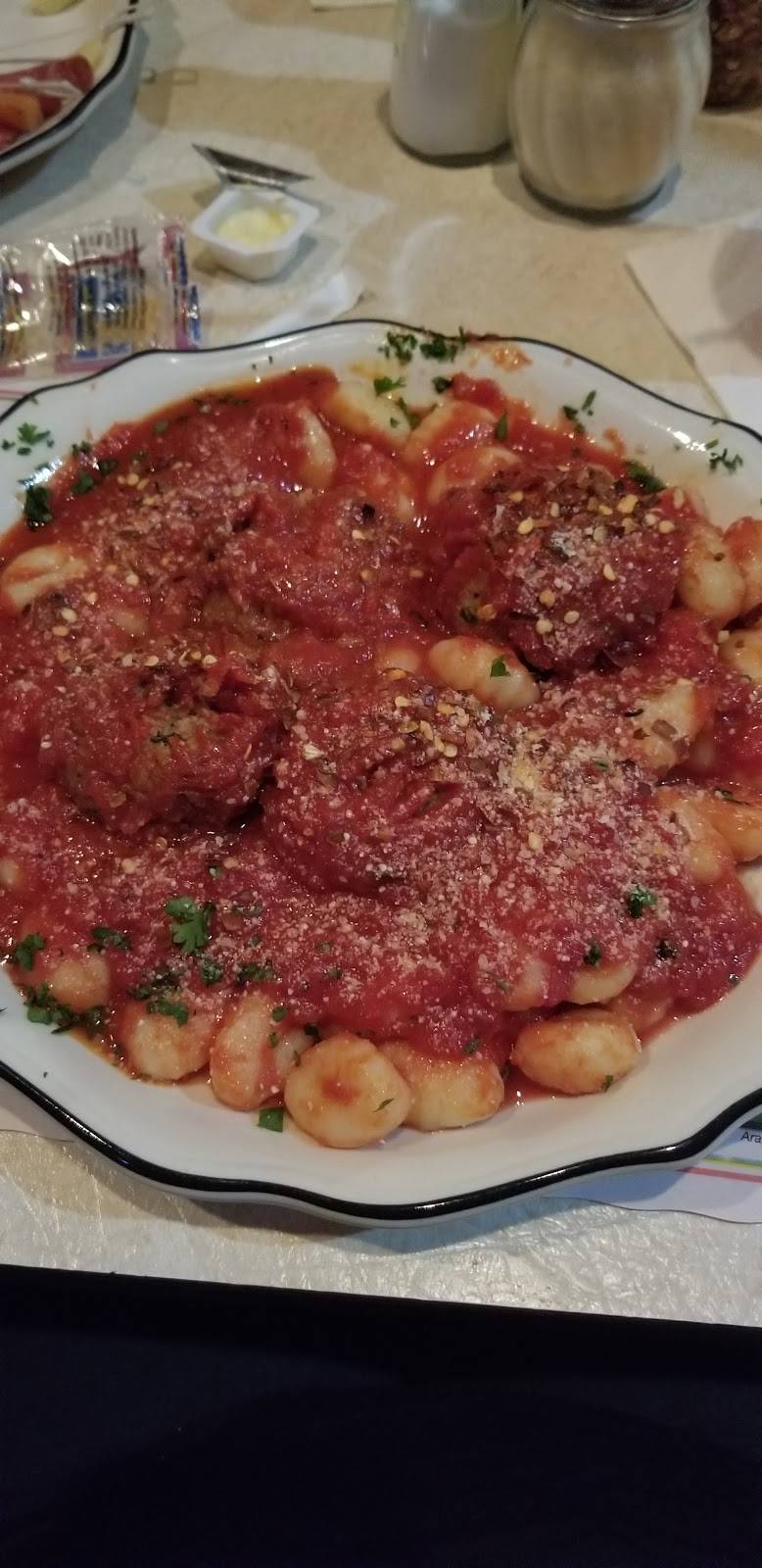 Marios Restaurant | restaurant | 52 Central St, Southbridge, MA 01550, USA | 5087648009 OR +1 508-764-8009