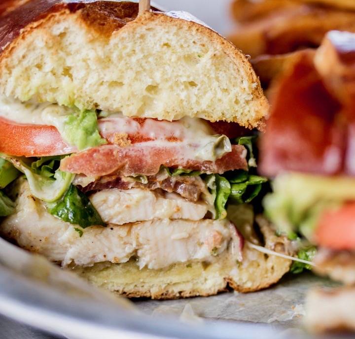 Lockdown Bar & Grill | restaurant | 1024 N Western Ave, Chicago, IL 60622, USA | 7734515625 OR +1 773-451-5625