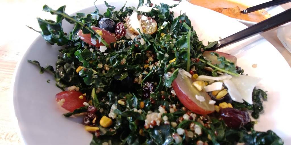 Cafe Zupas | restaurant | 8775 W Sura Lane #108, Greenfield, WI 53228, USA | 4142091558 OR +1 414-209-1558