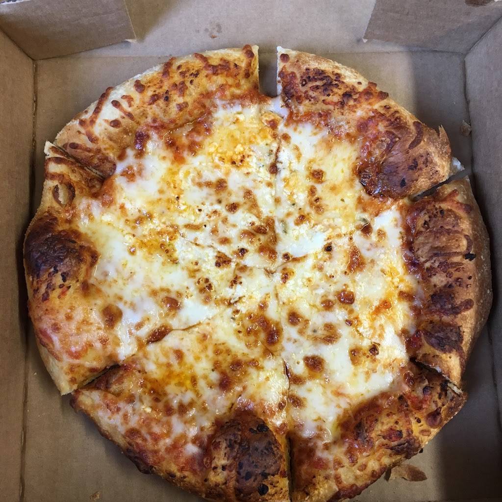 The Loop Pizza Grill | restaurant | Bryan University Center, 125 Science Dr, Durham, NC 27710, USA | 9196608888 OR +1 919-660-8888