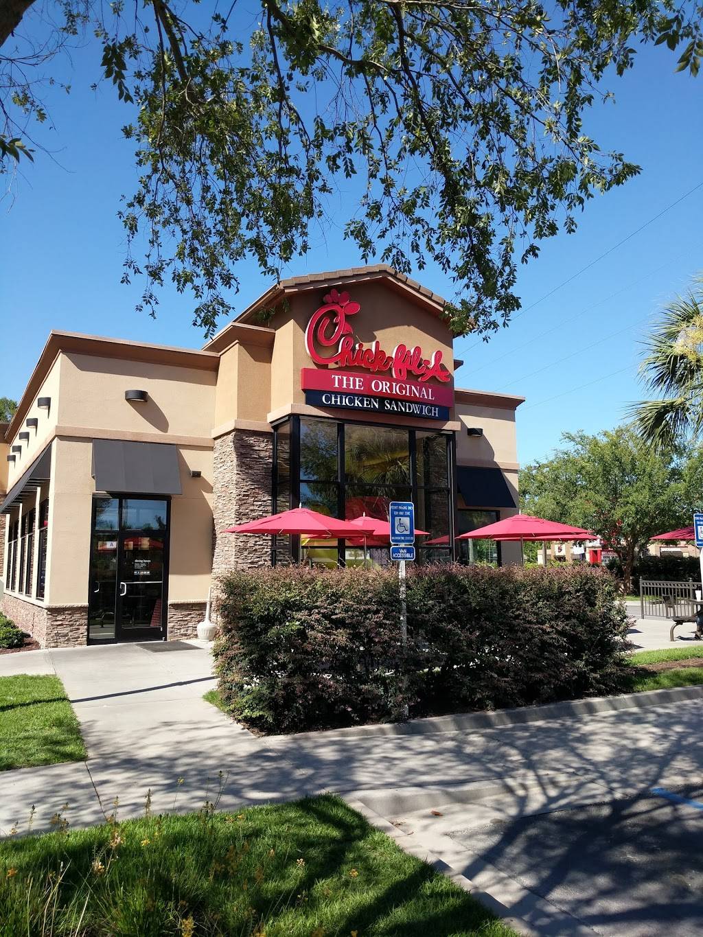 Chick-fil-A | restaurant | 849 Folly Rd, Charleston, SC 29412, USA | 8437959505 OR +1 843-795-9505