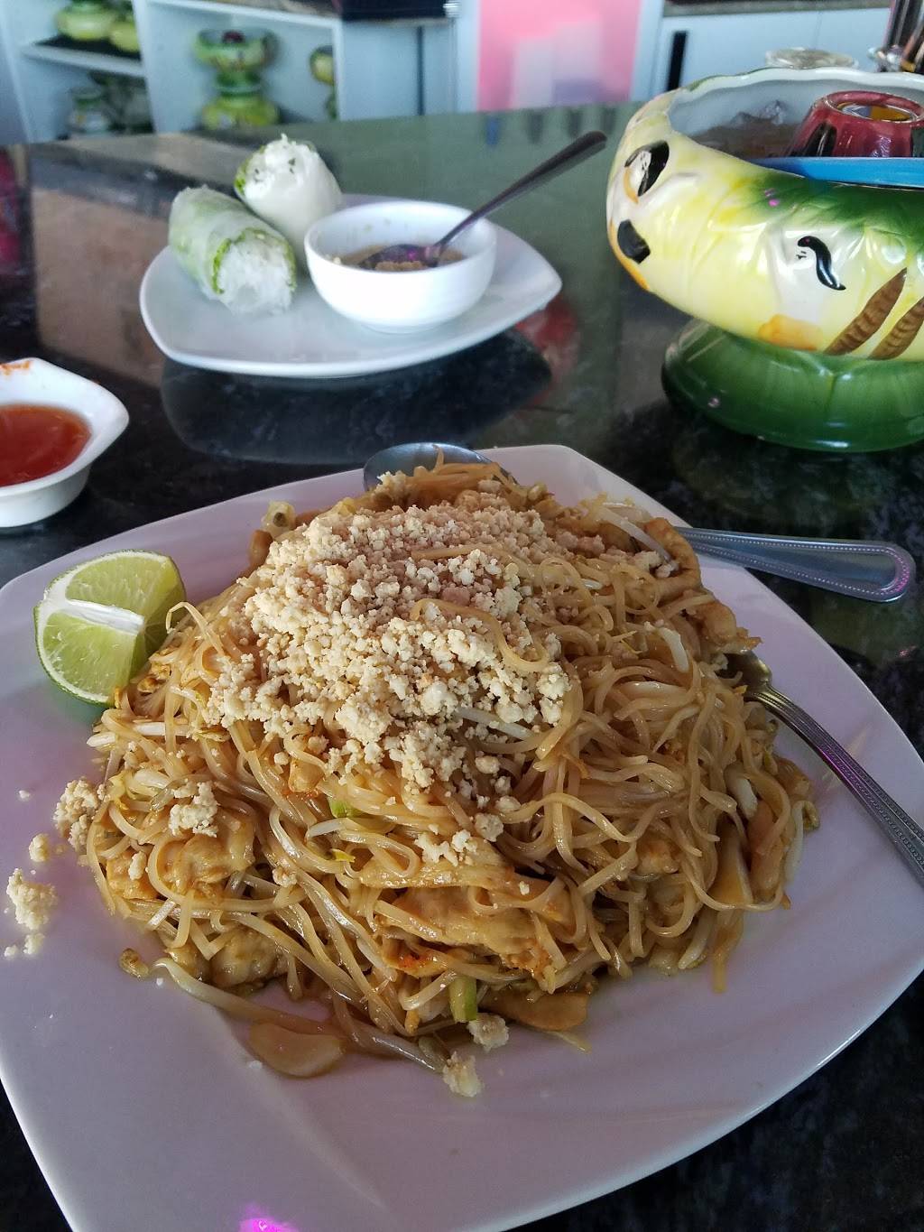 Lemongrass | restaurant | 1138 Post Rd, Warwick, RI 02888, USA | 4019411388 OR +1 401-941-1388