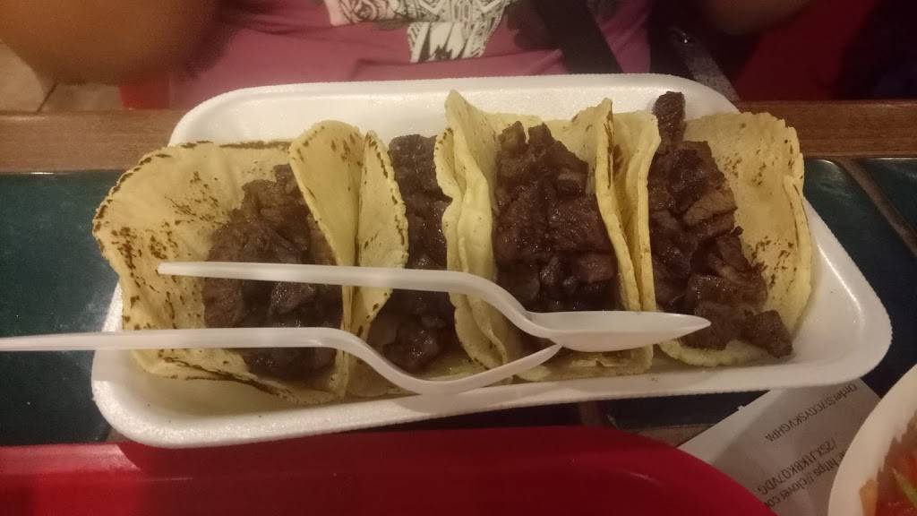 Los Plebes Taqueria | restaurant | 844 N Promenade Pkwy, Casa Grande, AZ 85194, USA | 5204211022 OR +1 520-421-1022