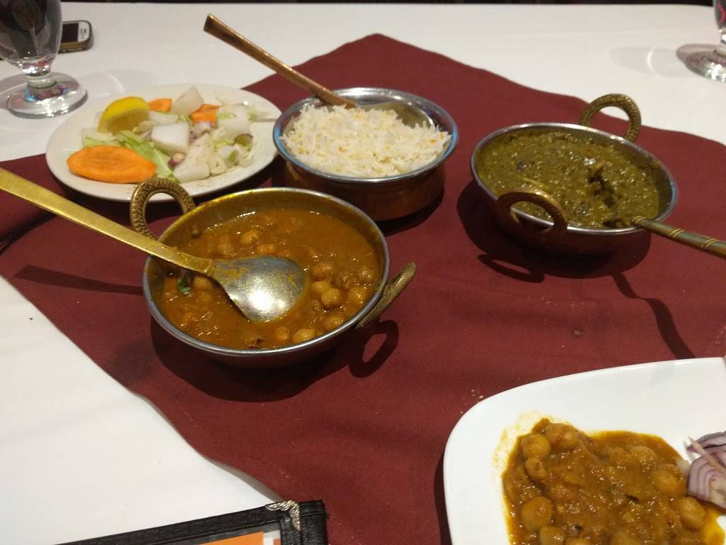 Sohna Punjab | restaurant | 248-3 Union Tpke, Queens, NY 11426, USA | 7184709400 OR +1 718-470-9400