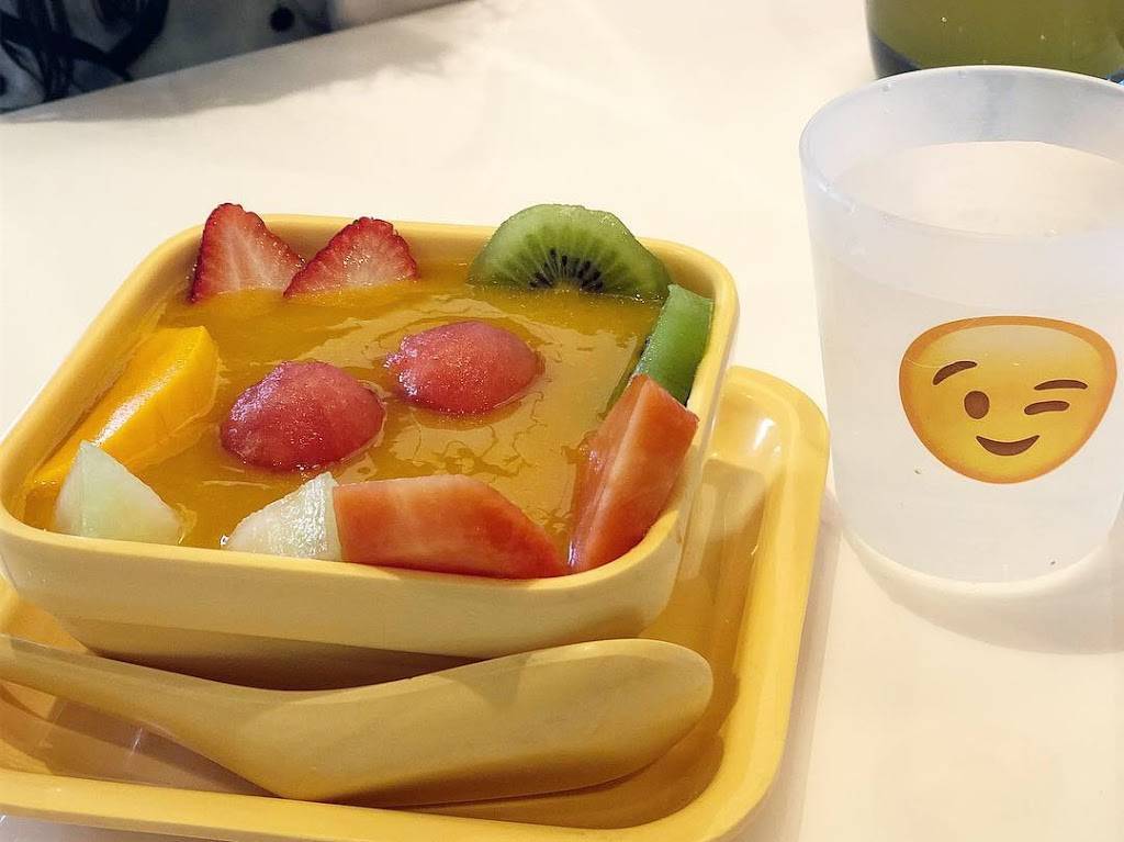 Urban Kare House | restaurant | 411 S Shore Center, Alameda, CA 94501, USA | 5102638222 OR +1 510-263-8222