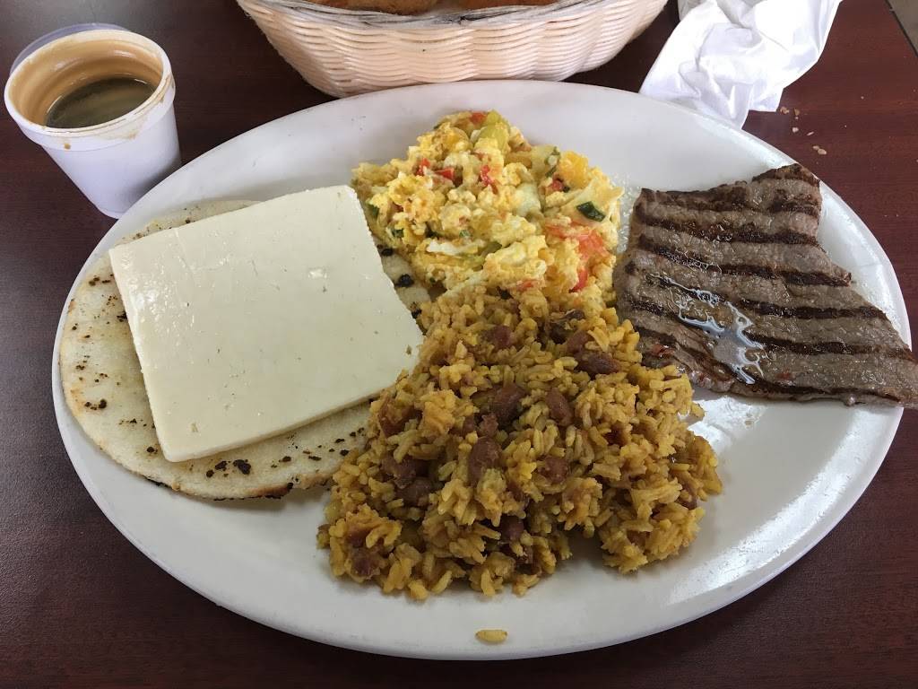 Molinas Bakery | restaurant | 2708 N University Dr, Sunrise, FL 33322, USA | 9546160753 OR +1 954-616-0753