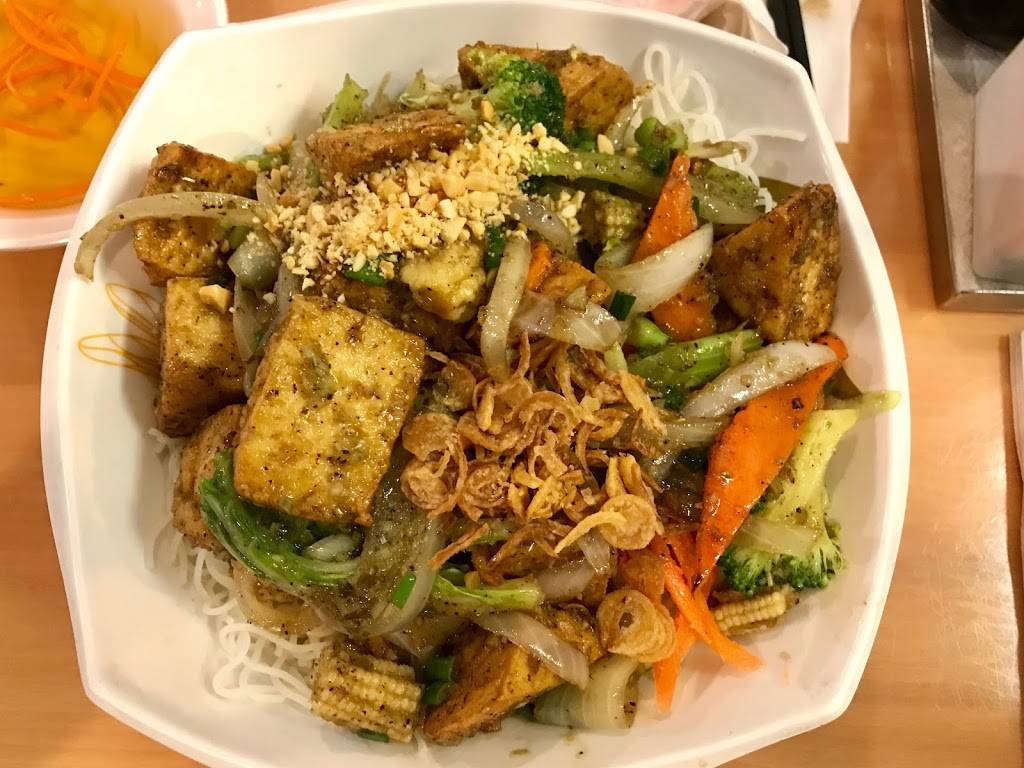 Pho Quyen Vietnamese Restaurant | restaurant | 4505 Park Blvd N #10, Pinellas Park, FL 33781, USA | 7275455678 OR +1 727-545-5678