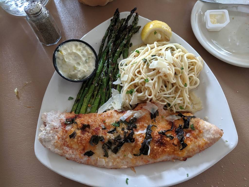 Ferrantes Restaurant | restaurant | 10404 N Port Washington Rd, Mequon, WI 53092, USA | 2622415420 OR +1 262-241-5420