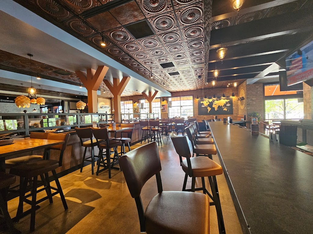 Chuck Lager Americas Tavern | restaurant | 14035 South La Grange Road, Orland Park, IL 60462, USA | 3125094041 OR +1 312-509-4041