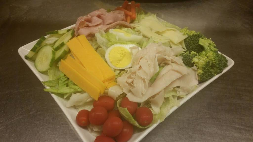 Robins Nest | restaurant | 6053 S Clinton Trail, Eaton Rapids, MI 48827, USA | 5176639801 OR +1 517-663-9801