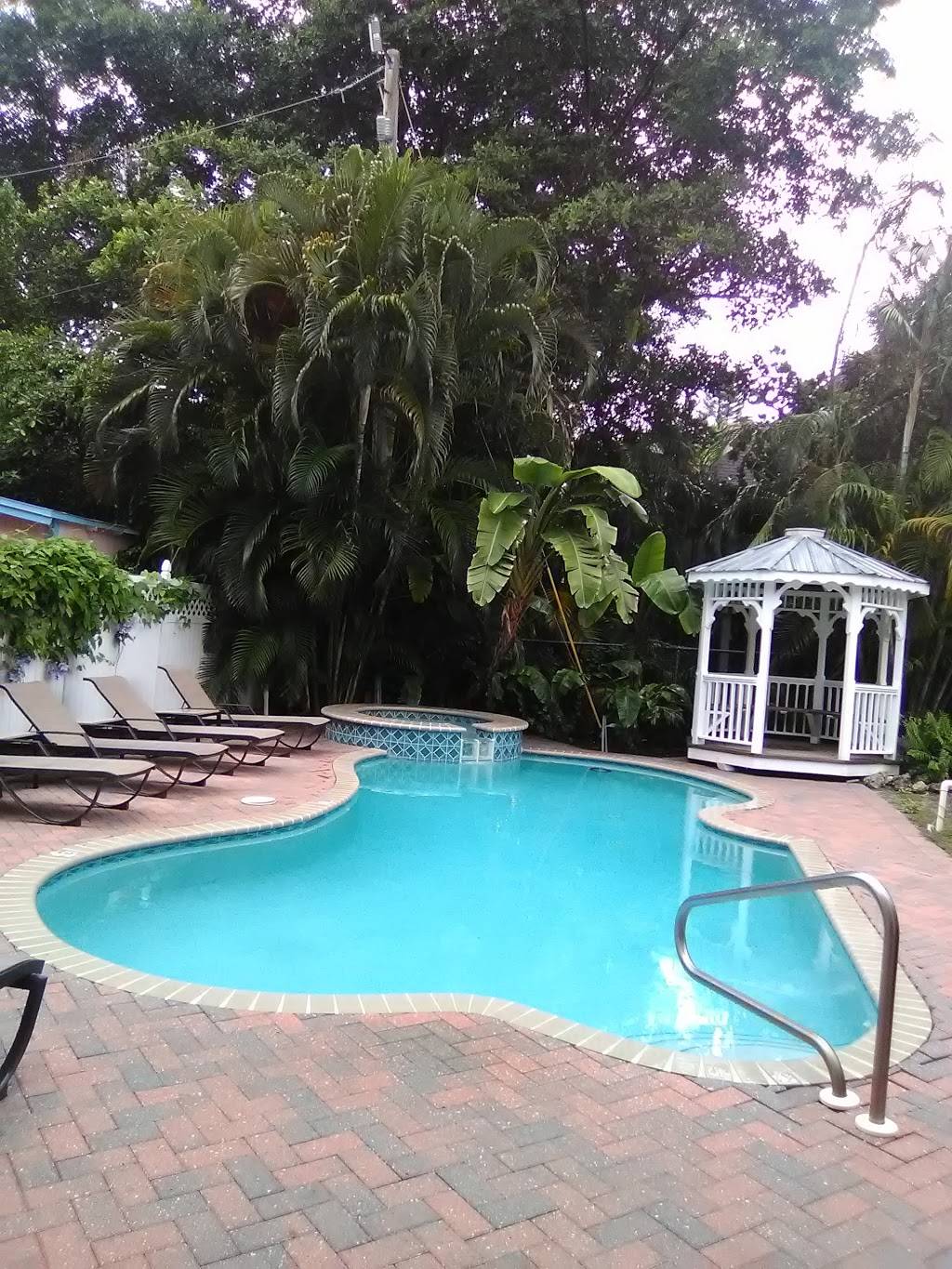 Captiva Pizza Yogurt & Gift | restaurant | 11513 Andy Rosse Lane, Captiva, FL 33924, USA | 2393950797 OR +1 239-395-0797