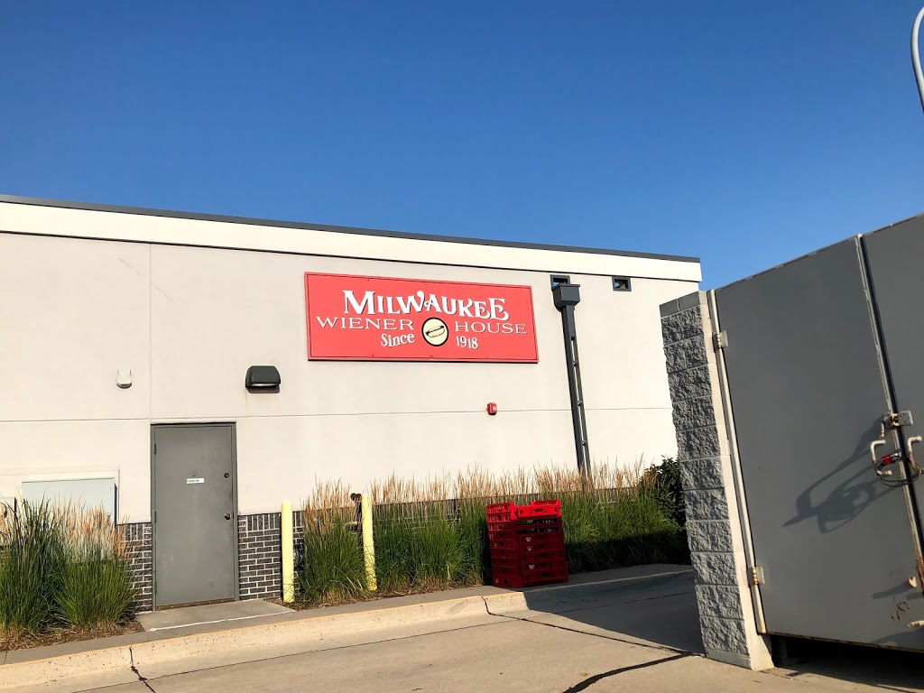 Milwaukee Wiener House, Famous Since 1918. | restaurant | 301 Douglas St, Sioux City, IA 51101, USA | 7122773449 OR +1 712-277-3449