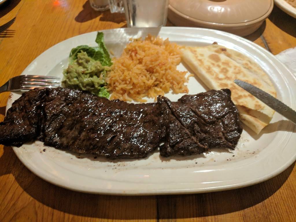 El Trocadero Steak House | restaurant | 24274 Main St, Newhall, CA 91321, USA | 6612846615 OR +1 661-284-6615