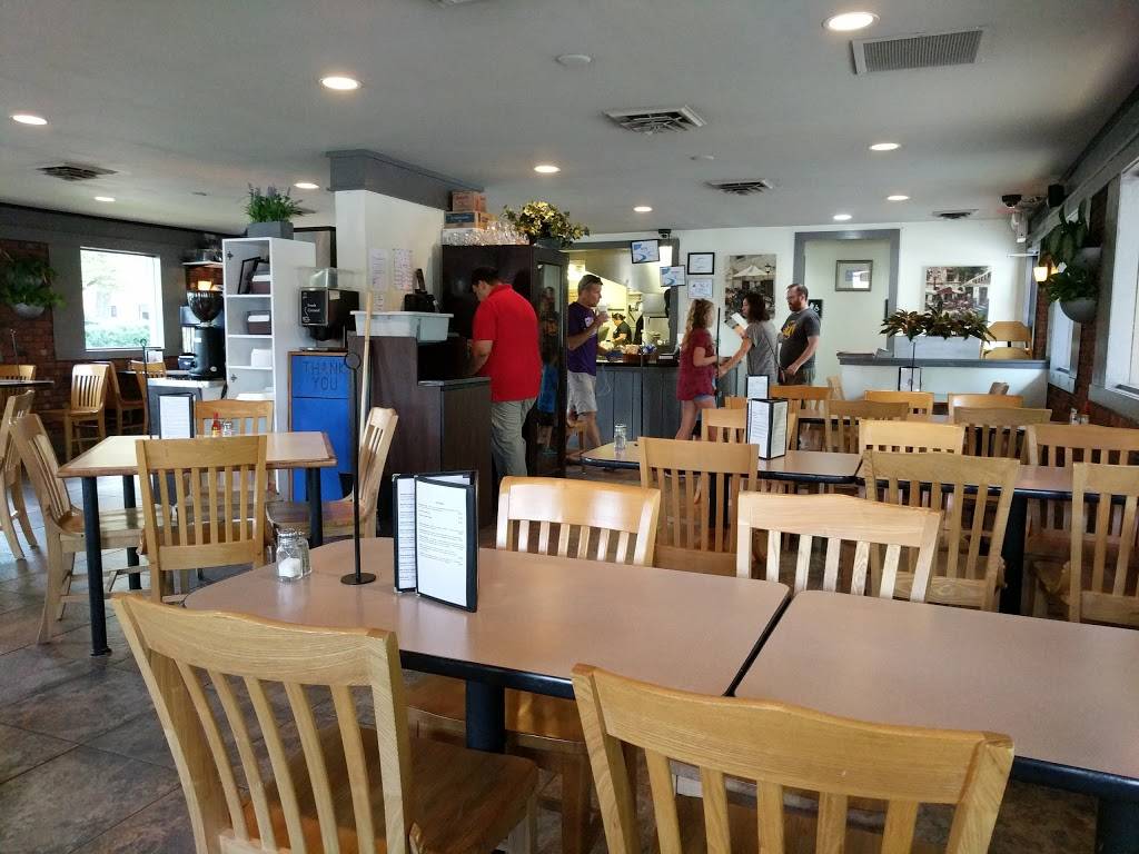 Hot Point Deli | restaurant | 1718 Walnut St, Cary, NC 27511, USA | 9194606299 OR +1 919-460-6299