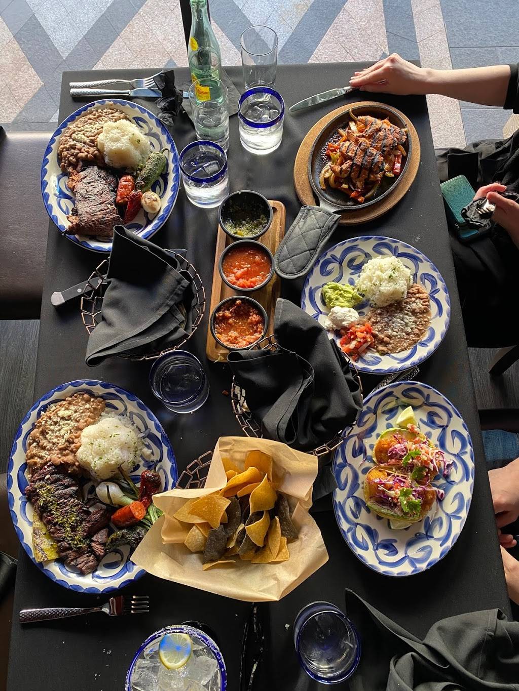 El Dorado Cantina - Tivoli Village | restaurant | 430 S Rampart Blvd Ste 110, Las Vegas, NV 89145, USA | 7023331112 OR +1 702-333-1112