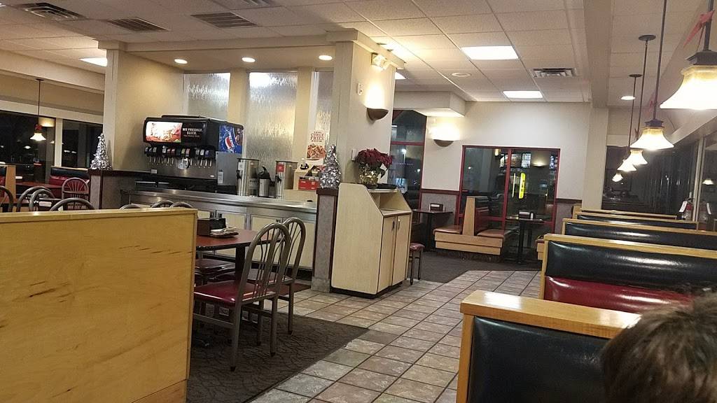 Lees Famous Recipe Chicken | restaurant | 5940 Far Hills Ave, Dayton, OH 45429, USA | 9374392788 OR +1 937-439-2788