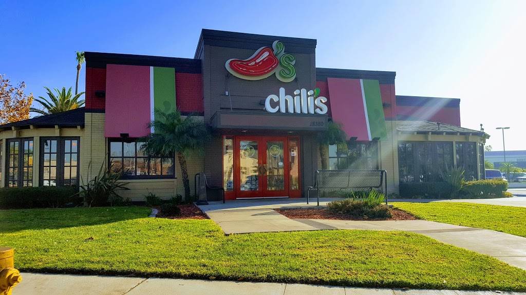 Chilis Grill & Bar | meal takeaway | 18380 Yorba Linda Blvd, Yorba Linda, CA 92886, USA | 7145248162 OR +1 714-524-8162