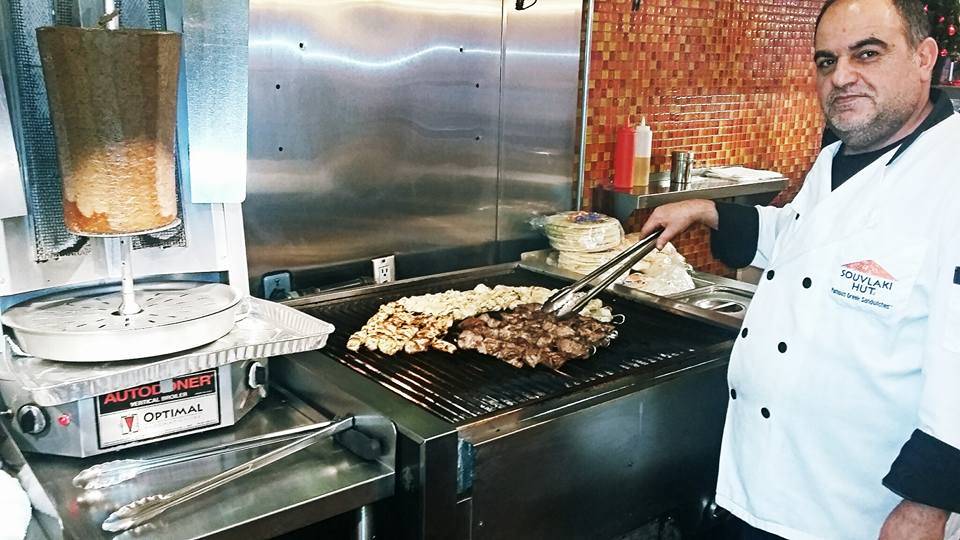 Souvlaki Hut | restaurant | 51 Lakeshore Rd E, Mississauga, ON L5G 1C8, Canada | 9058918999 OR +1 905-891-8999