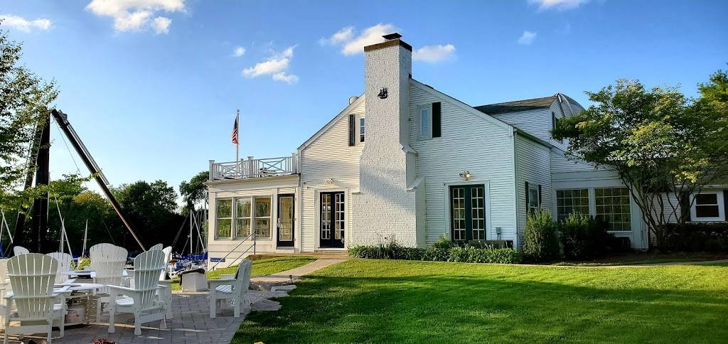 Wilmette Harbor Club | restaurant | 20 Harbor Dr, Wilmette, IL 60091, USA | 8472514234 OR +1 847-251-4234
