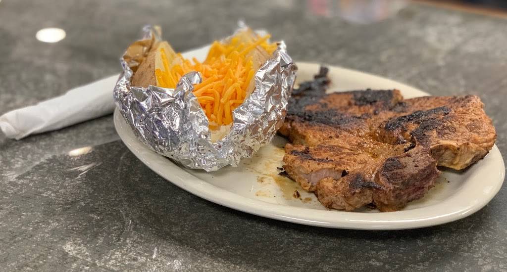 Famous K & C Restaurant & Bar | restaurant | 6031 Siegen Ln, Baton Rouge, LA 70809, USA | 2256158163 OR +1 225-615-8163