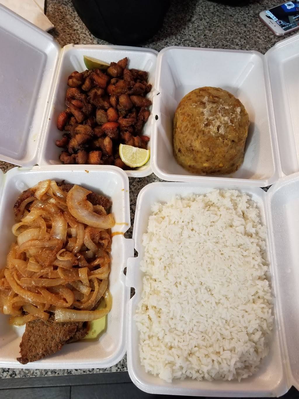 Laberintos De Pasion Restaurant | restaurant | 3168 G St, Philadelphia, PA 19134, USA | 2154231112 OR +1 215-423-1112