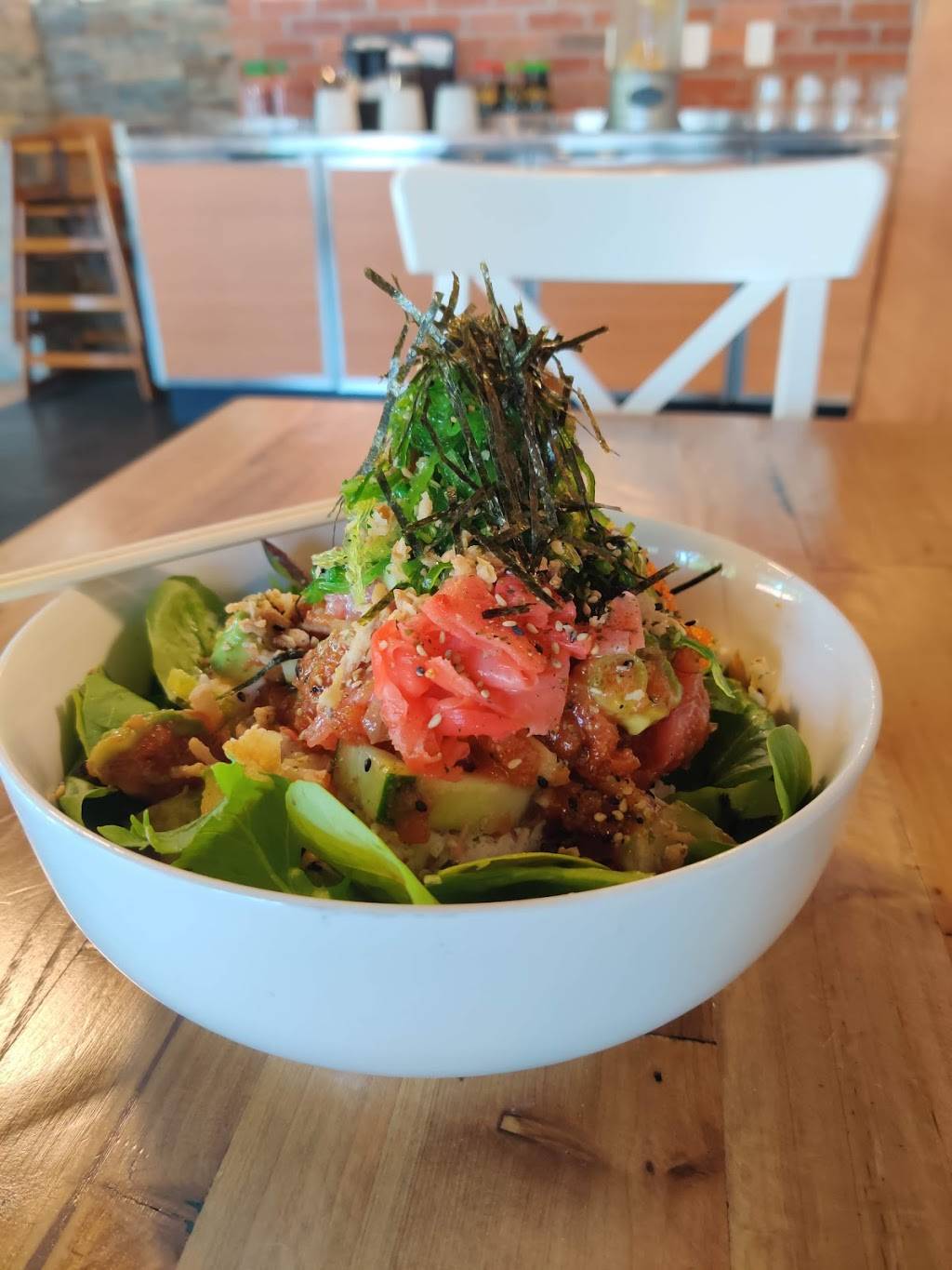 Below 40 Poke House | restaurant | 6935 Hillcrest Ave, Dallas, TX 75205, USA | 9728033993 OR +1 972-803-3993