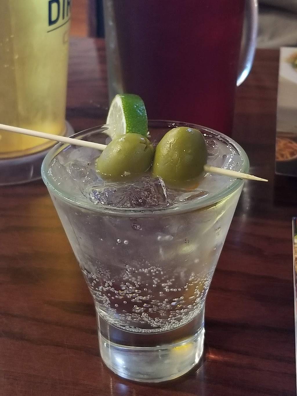 Beef O Bradys | restaurant | 7050 NW 140th St, Chiefland, FL 32626, USA | 3524939664 OR +1 352-493-9664