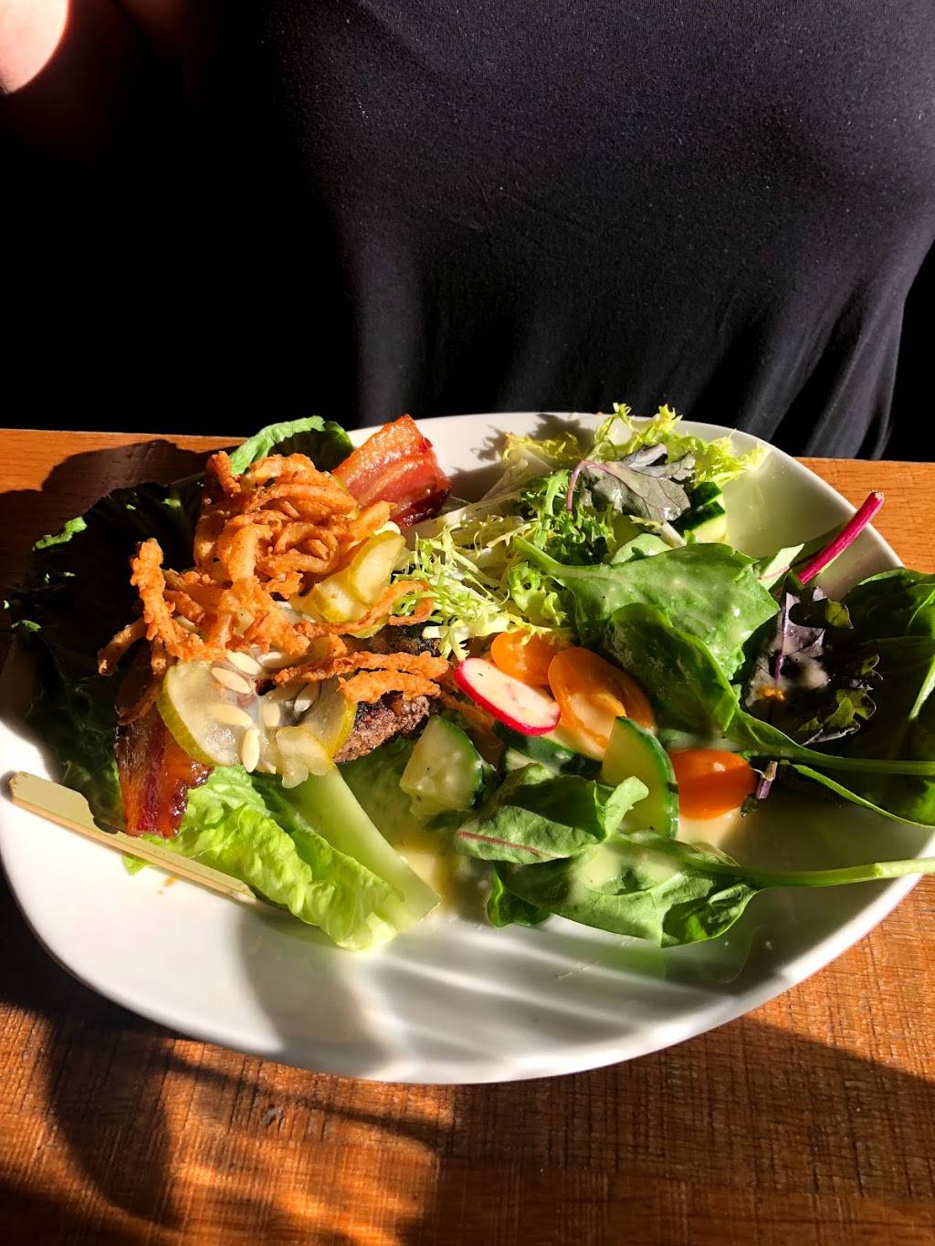 The Lone Buffalo | restaurant | 812 La Salle St, Ottawa, IL 61350, USA | 8153249549 OR +1 815-324-9549