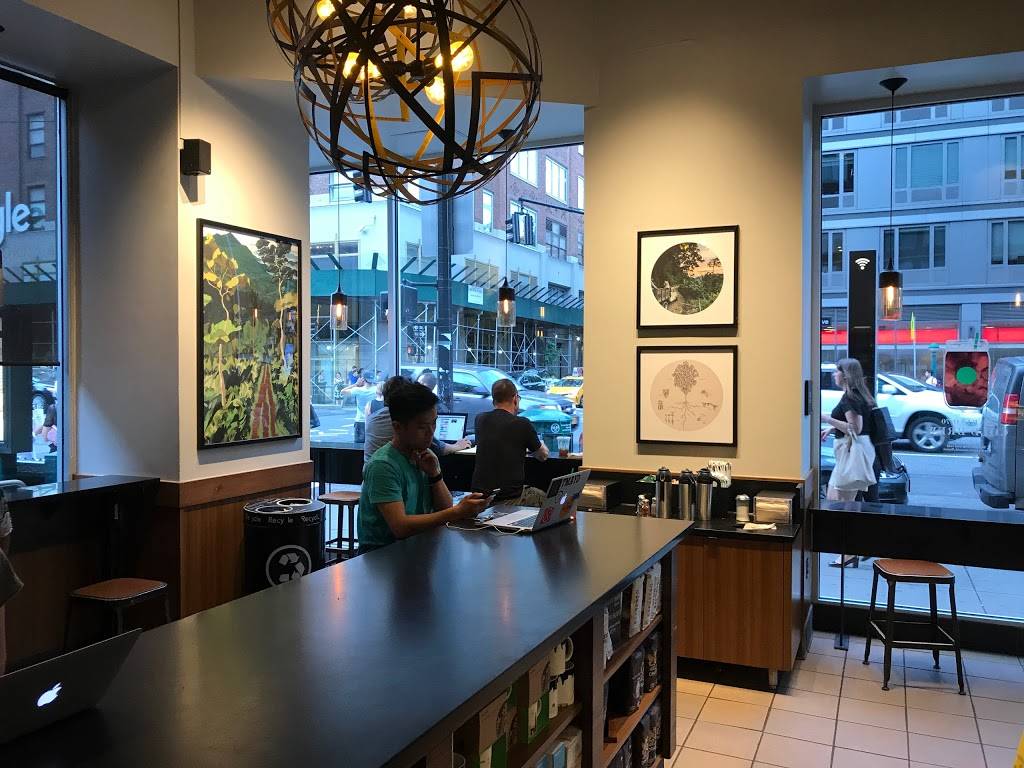 Starbucks | cafe | 124 8th Ave, New York, NY 10011, USA | 2124622020 OR +1 212-462-2020